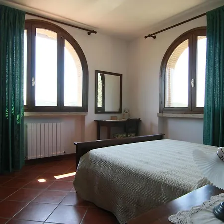 La Steccaia Alta Farm stay *